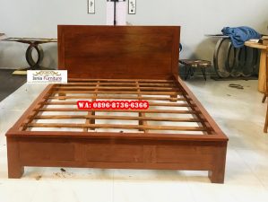 Dipan Tempat Tidur Jati Minimalis