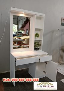 Meja Rias Minimalis Lampu