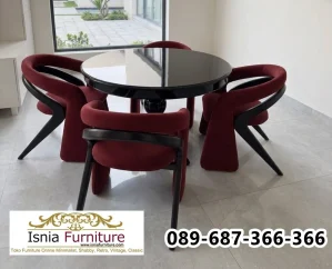 Jual Meja Makan Bulat Jambi Glossy Black dengan 4 Kursi Santai Unik